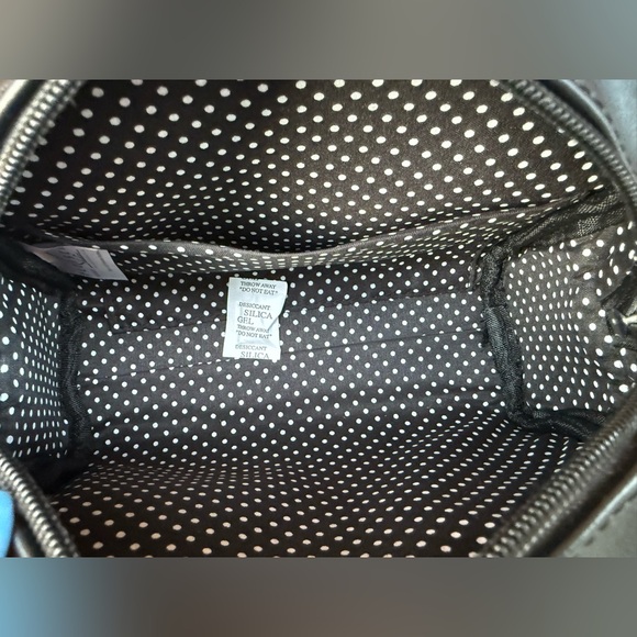 Betty Boop LOVE Crossbody Handbag - Picture 12 of 13